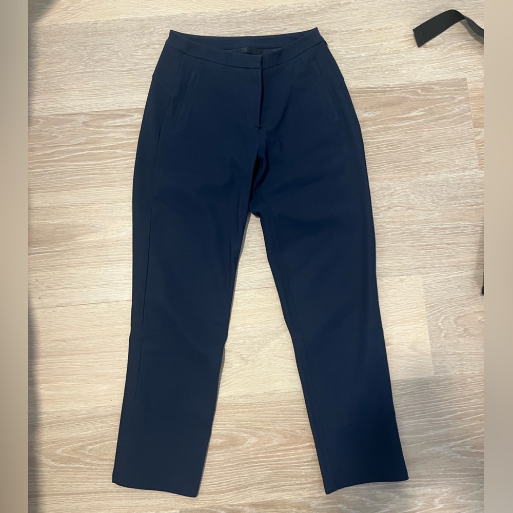 Lululemon On The Move Pant Navy Size 4